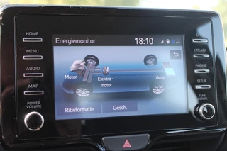 Toyota Yaris 1.5 HYB. ACTIVE Automaat / Camera / Cruise control / Dab radio / Apple carp. / 46