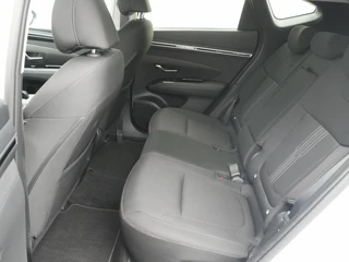 Hyundai Tucson 1.6 T-GDI PHEV Comfort Smart Panoramadak | Trekhaak | Navigatie | Camera / 16