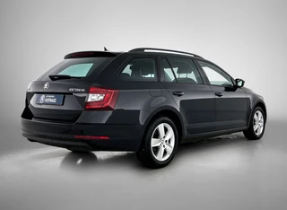 Škoda Octavia Combi 1.5 TSI Greentech Ambition Stoelverwarming | Navigatie | Parkeersensoren | Airco / 2