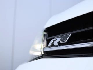 Volkswagen Golf 1.0 TSI Highline R-line  | Panoramadak | Camera | Virtual | LED / 10