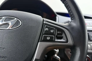 Hyundai i20 1.2i i-Vision / 21