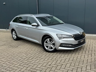 Skoda Superb Combi 1.4 TSI iV Style * AUTOMAAT * Trekhaak * Navigatiesysteem * Elektr. Kofferklep * / 7