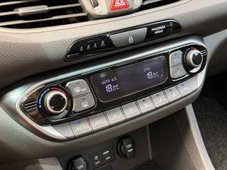 Hyundai i30 1.4 T-GDI N Line Pano Camera CarPlay 18'' LED Keyless / 29