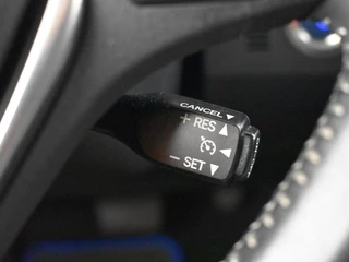 Toyota Auris 1.8 Hybrid Edition S | All Season | Keyless | Parkeersensoren | Navi / 15