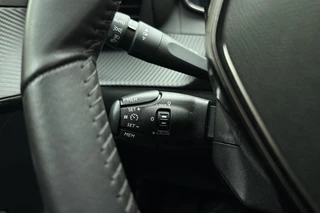 Peugeot 208 1.2 PureTech 100pk Active Pack | Navigatie | Airco | Bluetooth | Cruise control | DAB | Lichtmetalen velgen | lage KM-stand / 21