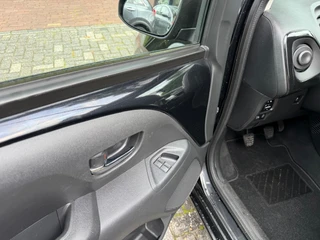 Toyota Aygo 1.0 VVT-i x-clusiv / 12