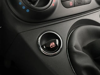 Fiat 500C 0.9 TwinAir Turbo Lounge / 26