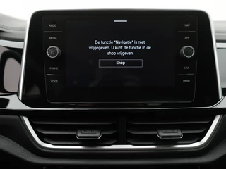 Volkswagen T-Roc 1.5 TSI R-Line Camera | Private lease 584 pm / 22