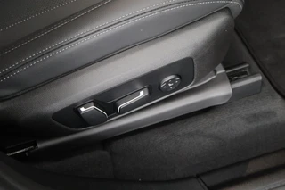 BMW X3 xDrive30e 292pk High Executive M Sport Camera Leder Panoramadak Stoelverwarming Navigatie / 8
