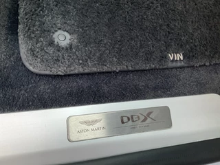 Aston Martin DBX 4.0 V8 360° Memory Stoelverw/koeling Sfeerverl Pano Lightning Silver / 41