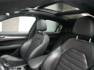 Alfa Romeo Stelvio 2.0 T AWD Veloce Leder| Pano| Sport uitlaat| FULL OPTION / 12