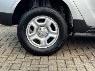 Dacia Duster 1.3 TCe 130pk Comfort * Navigatie * Cruise Control * Airco * / 24