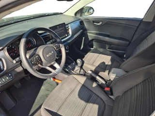 Kia Stonic 1.0 T-GDi MHEV DynamicPlusLine | Airco | Navi | Camera | LM Velgen | Privacy Glass | / 12