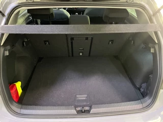 Volkswagen Golf 1.0tsi life 81kW / 6