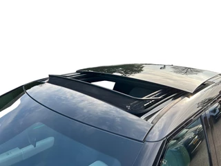 Kia EV4 Hatchback GT-PlusLine 81.4 kWh | Schuif/kanteldak | Lederen bekleding | 360 Graden camera | Head up display | Elektrische achterklep | Elektrische stoel verstelling met geheugen | Stoel verwarming + ventilatie voor | Dodehoek camera | Draadloze oplader / 34