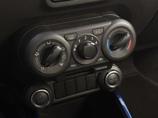 Suzuki Ignis 1.2 Smart Hybrid Comfort Bluetooth, airconditoning, elektrische ramen / 17