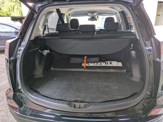 Toyota RAV4 2.5 Hybrid AWD Dynamic Camera|Elektr.Achterklep|Stoelverwarming|Trekhaak|Lane-Assist|1650KG Trekvermogen / 29