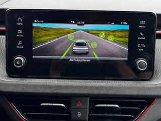 Skoda Kamiq 1.5 TSI 150 PK ACT Sport Business | Camera | Carplay | Stoelverwarming | Climate Control | Automaat / 22