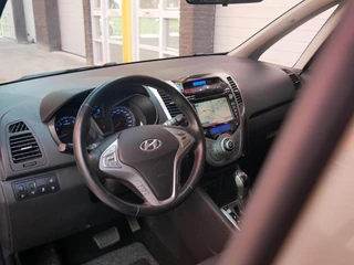 Hyundai ix20 1.6i Premium Camera| Cruise| Navi+BT / 21