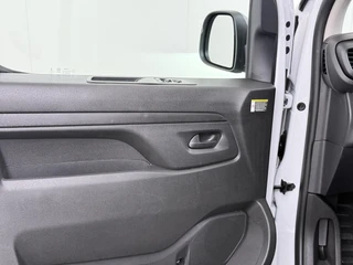 Peugeot e-Expert Long 75 kWh L3 9pl | SOH 95% | CAMERA | NAVIGATIE | BTW VERREKENBAAR | LED | CLIMA | FABRIEKSGARANTIE TOT 11-2027 | ALL-IN PRIJS / 15