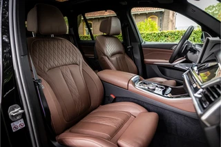 BMW X5 xDrive50e M Sport Pro  Bowers & Wilkins Sky Lounge Massage Crafted Clarity Soft Close / 14