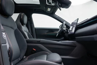 Lynk & Co 08 1.5 More PHEV 345PK 200 KM Elektrisch l Pano l 360 Camera l Mass / 12