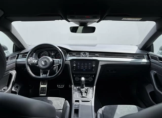 Volkswagen Arteon 2.0 TSI R-Line Business+ STOELVERWARMING - NAVI - ACC / 19