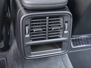 Porsche Taycan 4S Performance 84 kWh SOH 91%| VAN: 56.900,- VOOR: 53.877,- UW HERFSTVOORDEEL: 3.023,-| 18 VOUDIGE STOELVERSTELLING| PORSCHE DEALER ONDERHOUDEN| ORIG. NL NAP 1STE EIGENAAR| 360 CAM| PANORAMADAK| / 29