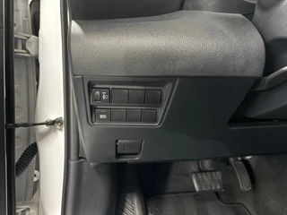 Toyota Yaris 1.5 Hybrid 115 First Edition/ NL auto/ Automaat/ Achteruitrijcamera / 11