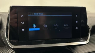 Peugeot 2008 1.2 PureTech Blue Lease Active NAVI CRUISE CARPLAY / 26
