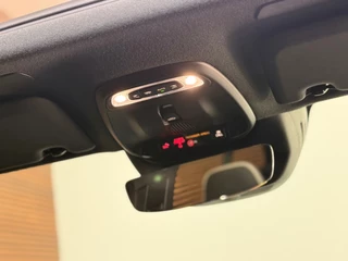 Volvo XC40 1.5 T3 R-Design | Pano | Winterpakket | Elektr voorstoelen+memory | Camera | Carplay / 43