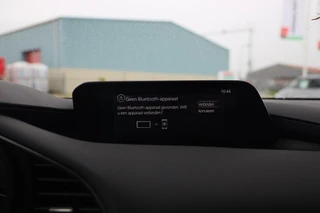 Mazda 3 2.0 e-SkyActiv-X M Hybrid 180 Comfort|Leer|Stoel+Stuurverwarming|HUD|Camera|ACC / 22
