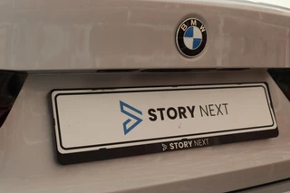 BMW 3 Serie Sedan 320i Executive Sport Line Automaat  / Live Cockpit Professional / M Sportstuurwiel / Shadow Line / 19 Inch / Climate Control / Sportstoelen / Bluetooth / Neerklapbare Achterbank / LED / Parkeersensoren voor+achter / 8