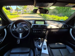BMW 3-serie Touring M Sport Edition Apple CarPlay Trekhaak 18inch breedset 6WB Virtual dash NAP RIJKLAAR / 11