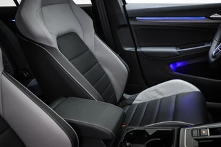 Volkswagen Golf 1.5 eHybrid GTE | LEDER | PANORAMADAK | HEAD UP | STOELVENTILATIE | STUURVERWARMING | TREKHAAK | 18" / 14