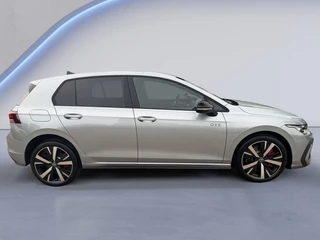 Volkswagen Golf 1.5 eHybrid GTE 272pk / 360 Cam / 5J Garantie / HUD / Black Style / 5