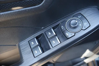 Ford Kuga 2.5 PHEV ST-LINE-X HEAD-UP AD-CRUISE KEYLESS WINTERPACK LED-PAKKET / 12