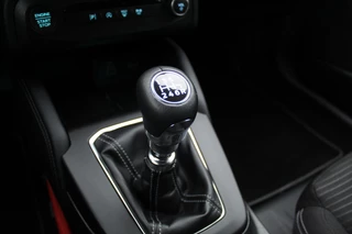 Ford Focus Wagon 125PK HYBRID TITANIUM-X VIRTUAL-COCKPIT B&O AUDIO CLIMA P-SENSOREN 17"LMV LED CAMERA WINTERPACK NL-AUTO / 21