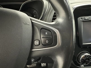 Renault Captur 1.2 TCe Intens NAVI CRUISE ECC TREKHAAK LM. / 21