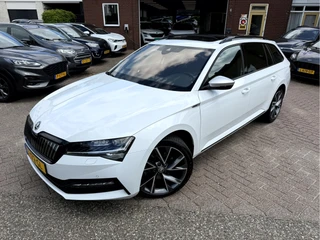 Škoda Superb Combi 1.4 TSI iV Sportline Business  Panoramadak, Trekhaak / 22