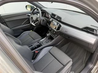Audi Q3 45 TFSI e Hybrid 245pk S edition S-line Keyless | Camera / 12