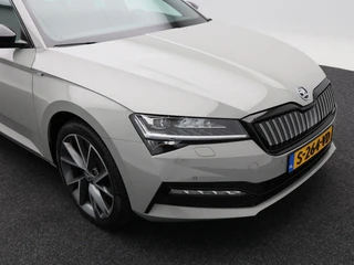Škoda Superb Combi 1.4 TSi 218 Pk iV Sportline Business | Trekhaak | Stoelverwarming | CarPlay | Camera | Cruise Control | Navigatie | Full LED | 19 Inch | 91.754 Km !! / 12