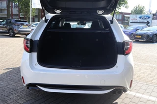 Toyota Corolla Touring Sports 2.0 HYBRID TEAMNL LED AD-CRUISE LM-VELGEN KEYLESS CLIMA APPLE/ANDROID / 24