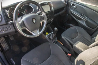 Renault Clio Estate 0.9 TCe Limited | Rijklaar | Dealer onderhouden | Airco | / 14