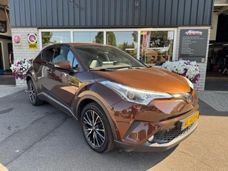 Toyota C-HR 1.2 EXECUTIVE Origineel Nederlands 1e eigenaar ACC Stoelverwarming Navigatie / 10