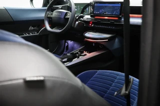 Lancia Ypsilon Edizione Cassina Limitata 51 kWh | NAVIGATIE | MASSAGE | DRAADLOZE LADER | DAB | 360 CAMERA / 16