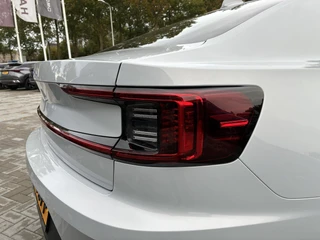 Polestar 2 Long Range Dual Motor 82 kWh | SOH 99,75% | AWD | Wegklapbare trekhaak | Memory Stoelen | 20" LM-Velgen | 360 Camera | ECC | Parkpilot | Elektrische Achterklep / 16