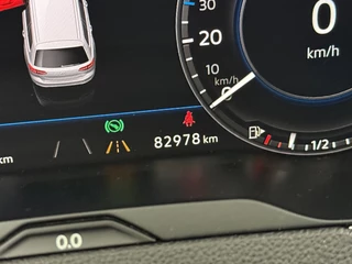 Volkswagen Passat Variant 1.5 TSI Comfortline | Automaat | Adaptive Cruise | Stoelverwarming | CarPlay | Camera | Trekhaak / 18