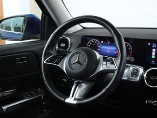 Mercedes GLB 180 Luxury Line | Widescreen |  Apple carplay - android auto / 36