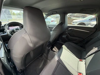 Audi A3 Limousine 35 TFSI S edition S-Line / Matrix LED / Virtual / BTW / Black Pack . / 68